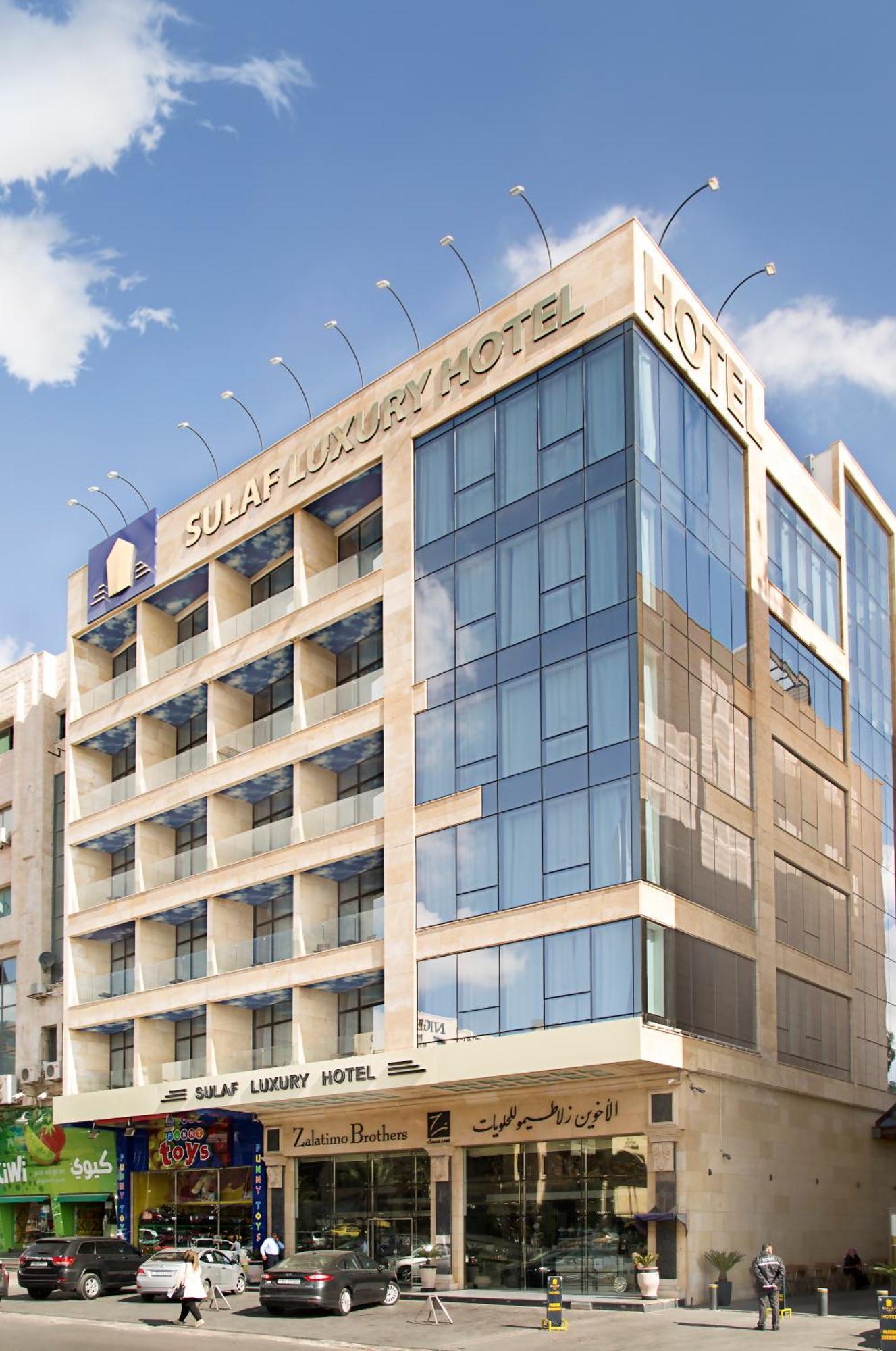 3 Romantic Hotels Near Al Hussein National Park That Deliver