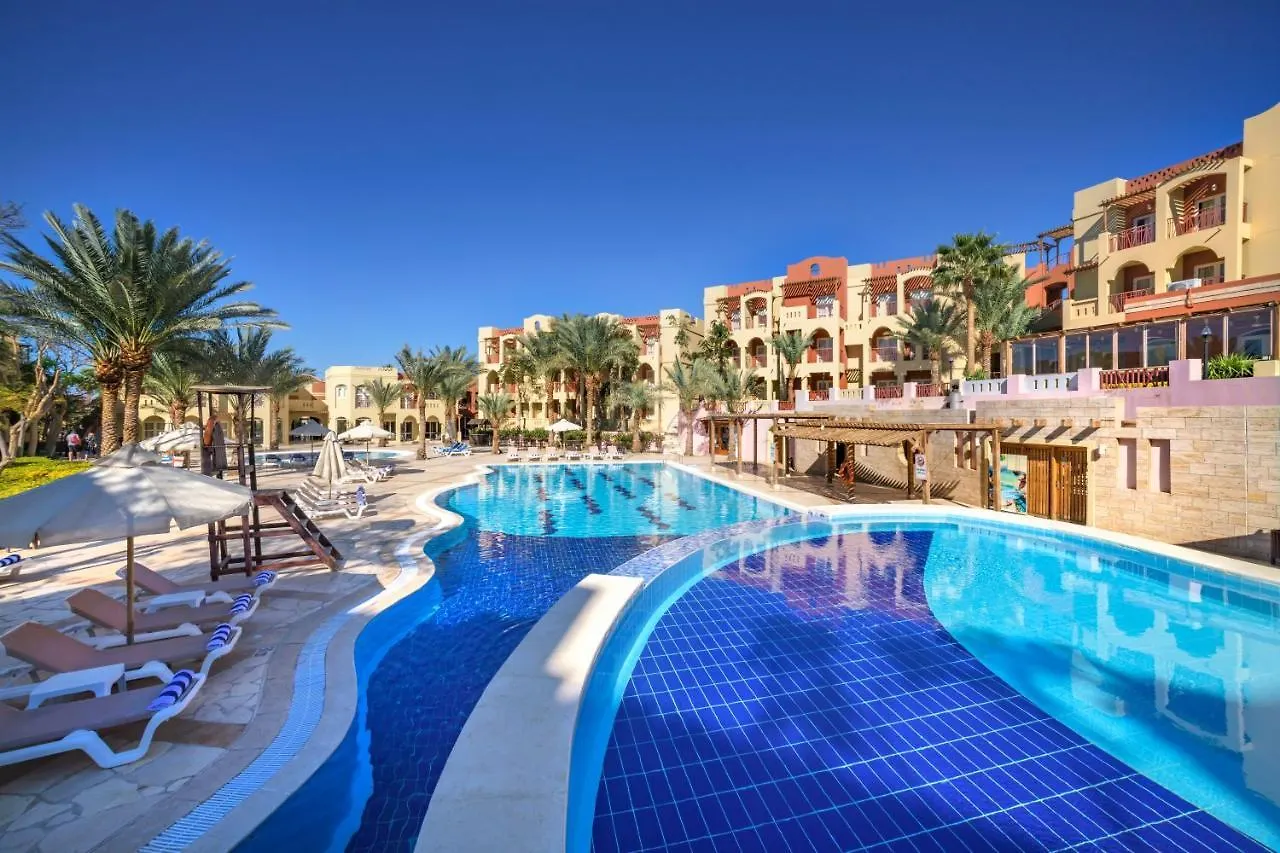 4 Beach Hotels Close to Aqaba South Beach Worth Booking