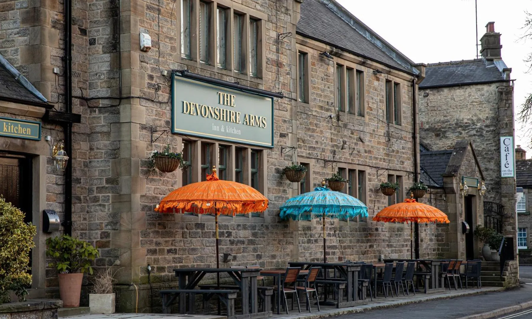 4 Couple Hotels Close to Chatsworth House Worth Booking