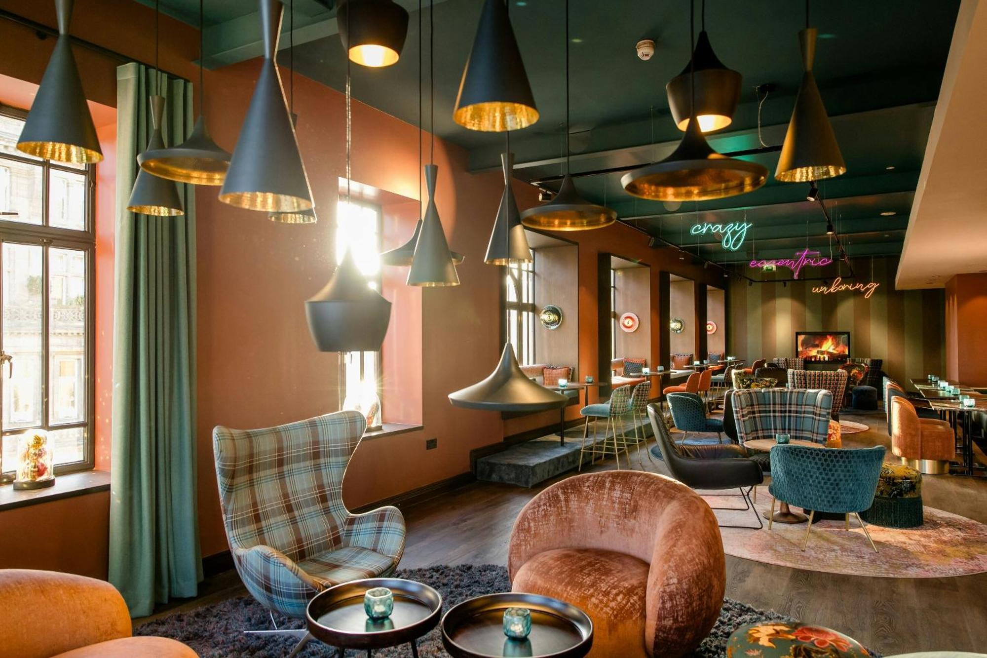 10 Romantic Hotels on Princes Street That Deliver