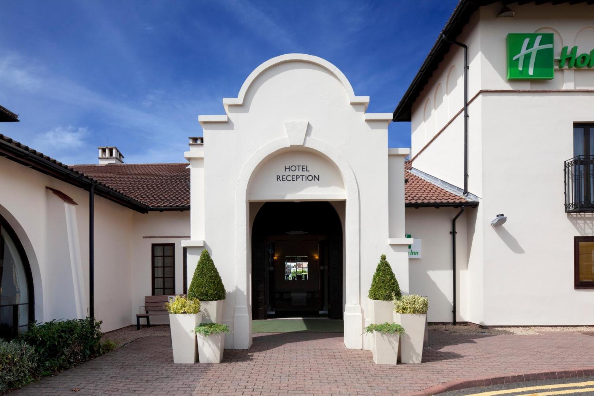 Where to Stay Near Avoncroft Museum: 7 Family Hotels Ranked