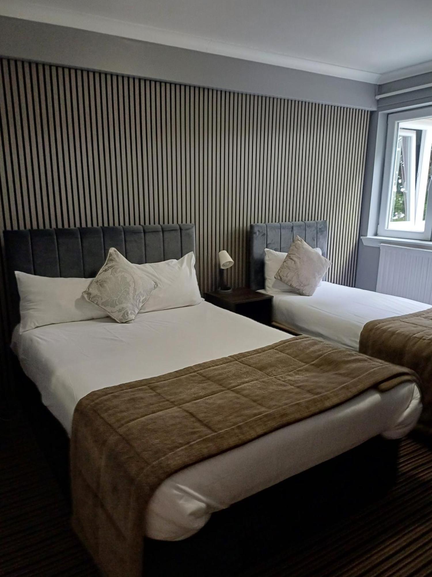 4 Smart Hotels Near Pollok Country Park Worth Booking