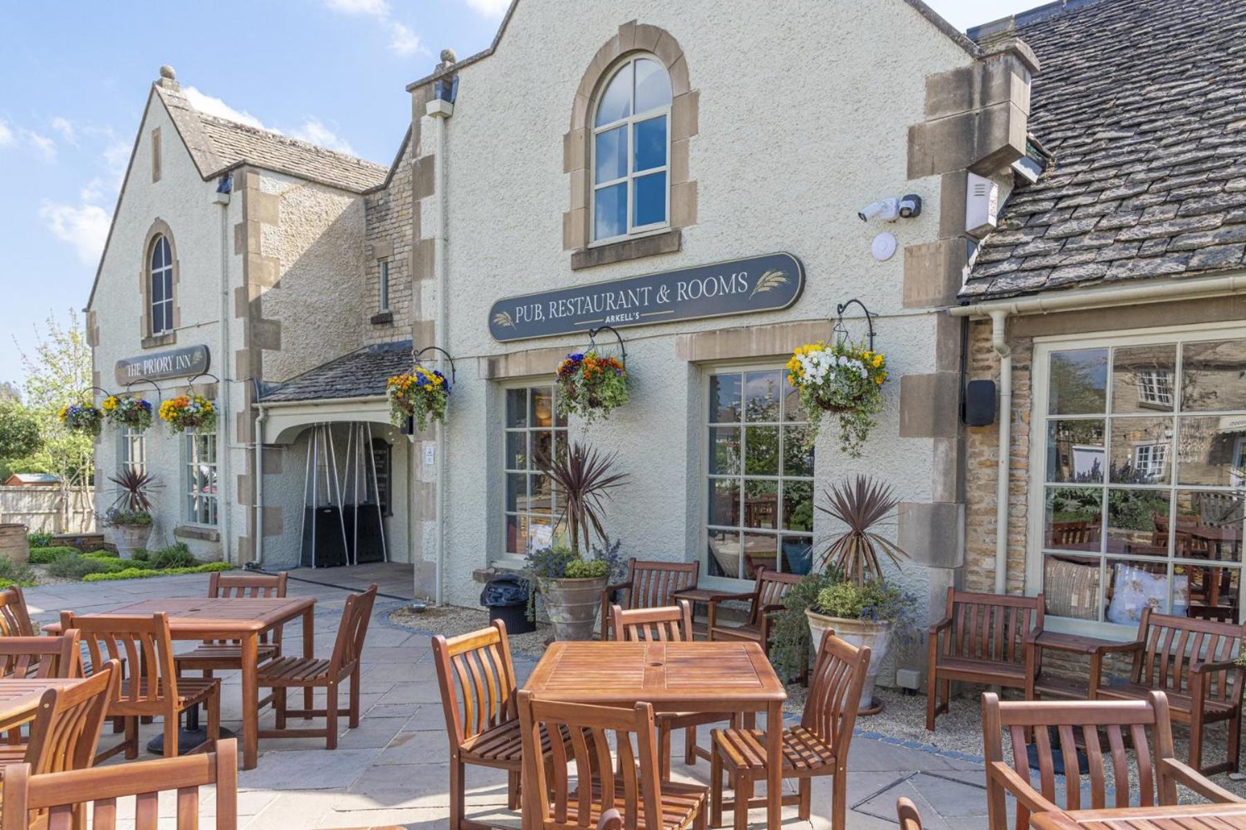 Where to Stay Near Westonbirt Arboretum: 4 Central Hotels